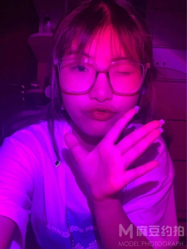 纪实模特