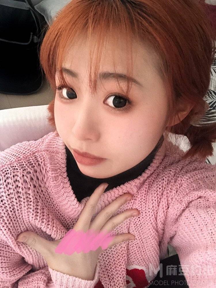 黑白模特