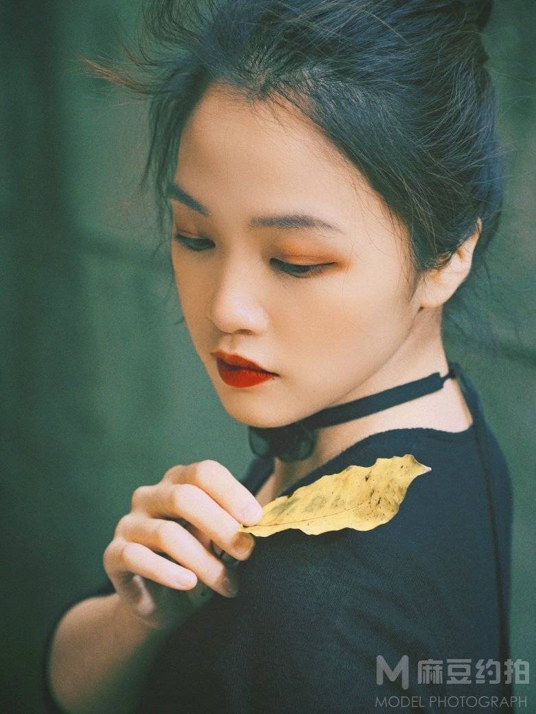 黑白模特