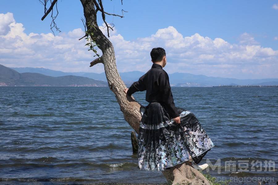 清新模特