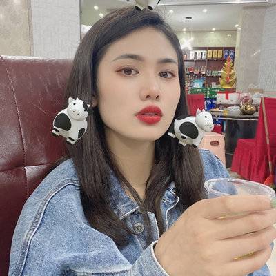 黑白模特