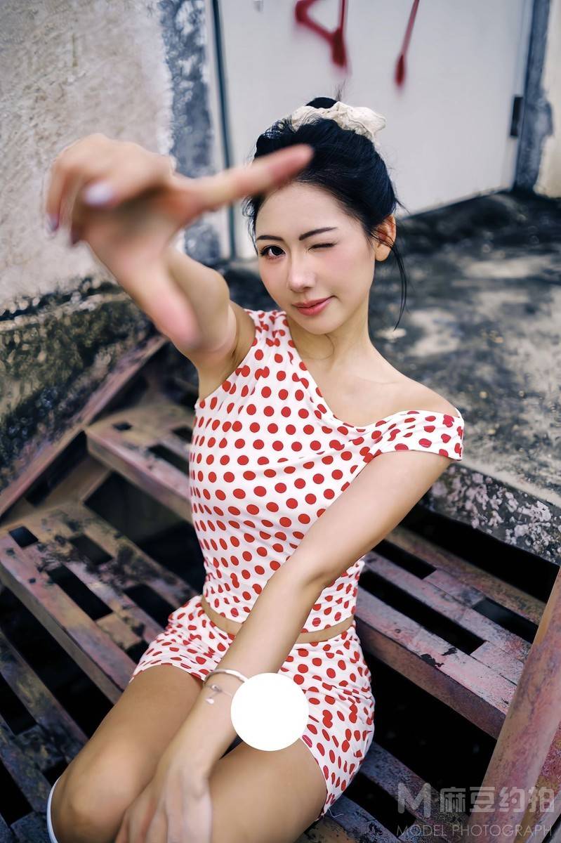 胶片模特