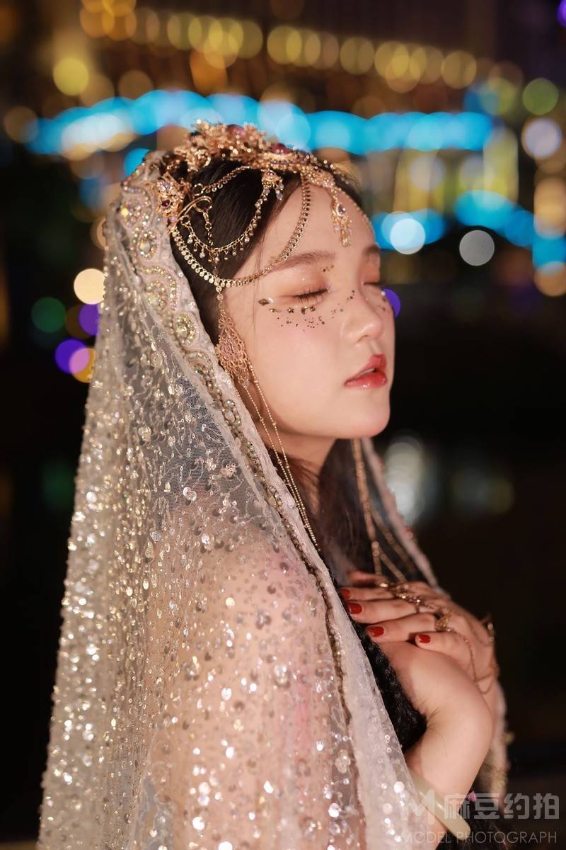 夜景模特