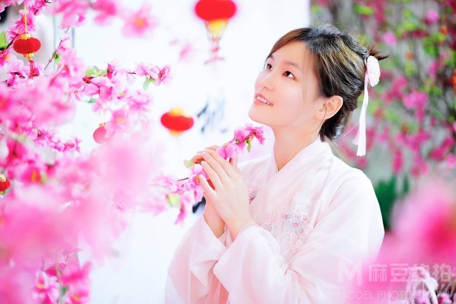 汉服模特