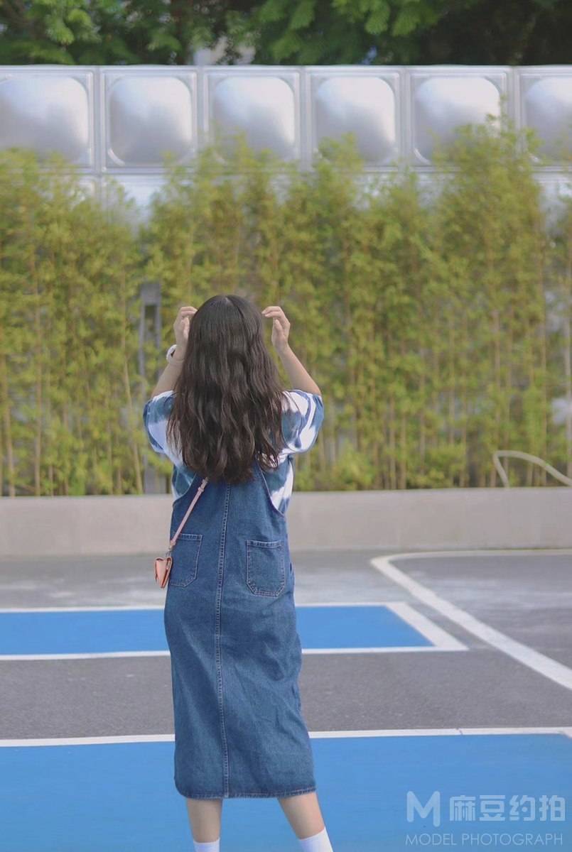 校园模特