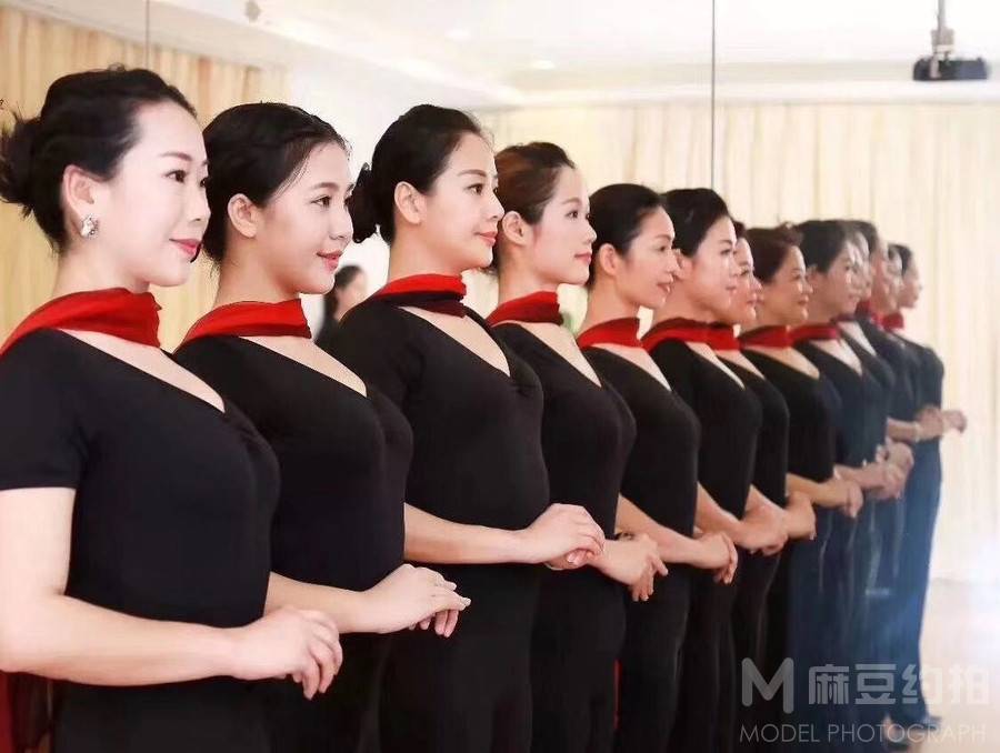 妆容模特