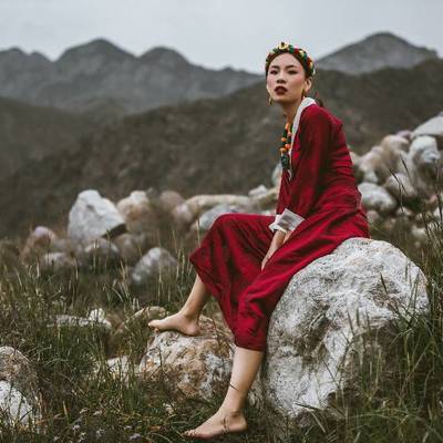 情绪模特