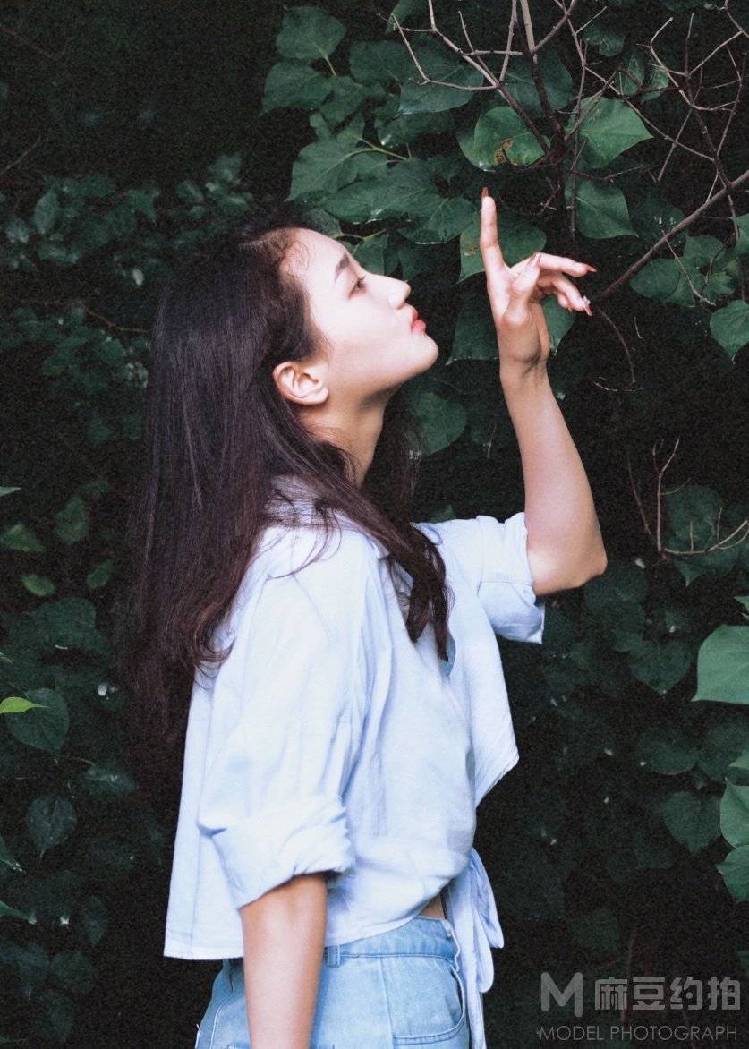 情绪模特