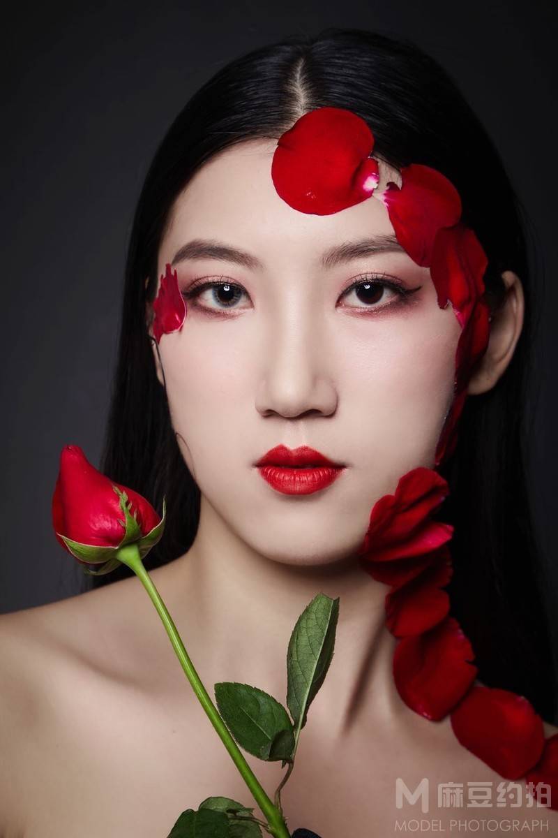妆容模特