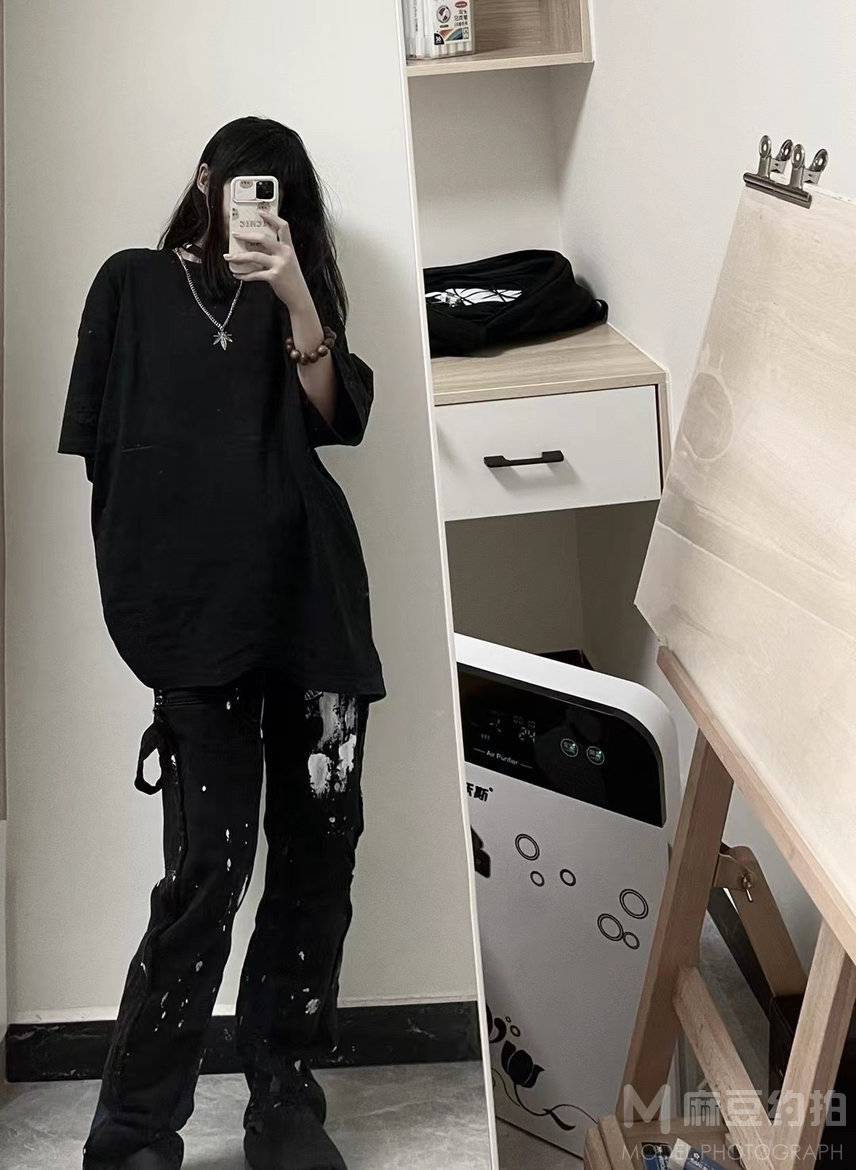 黑白模特