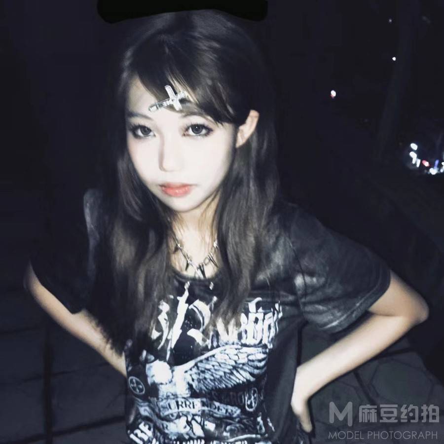 暗黑模特