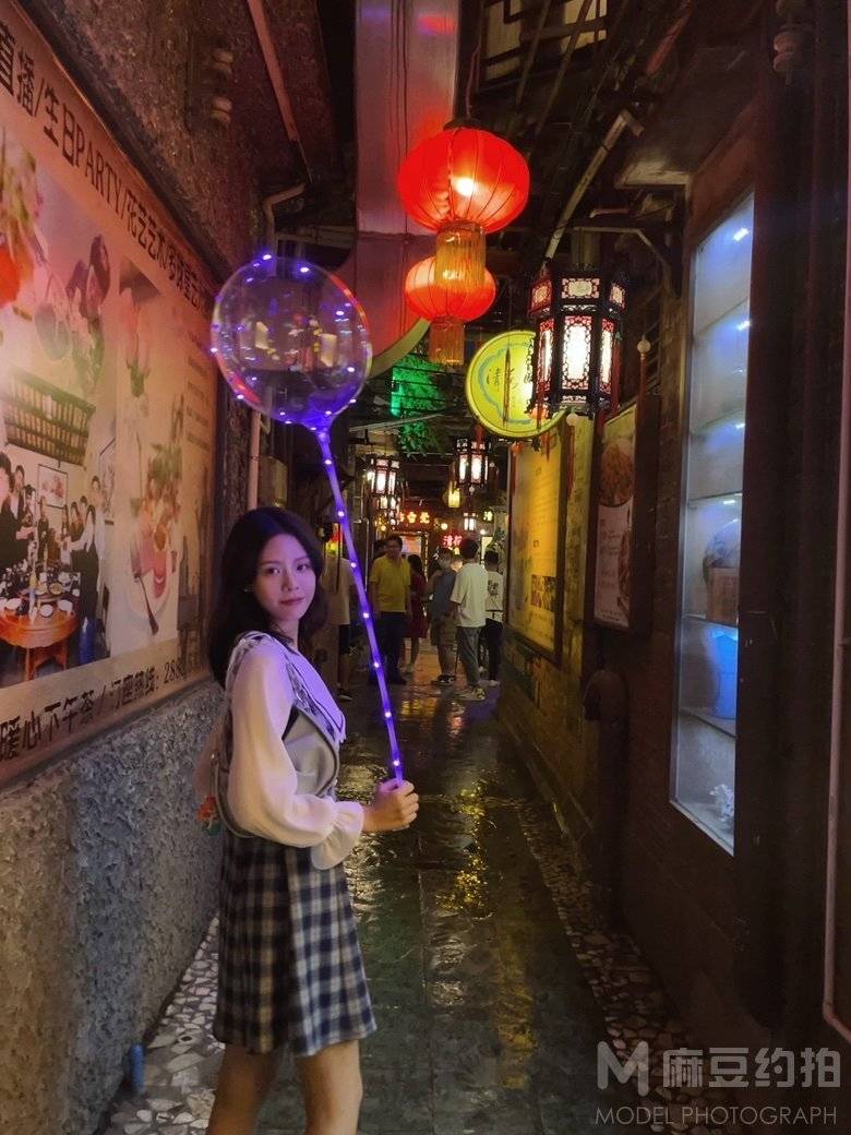 校园模特