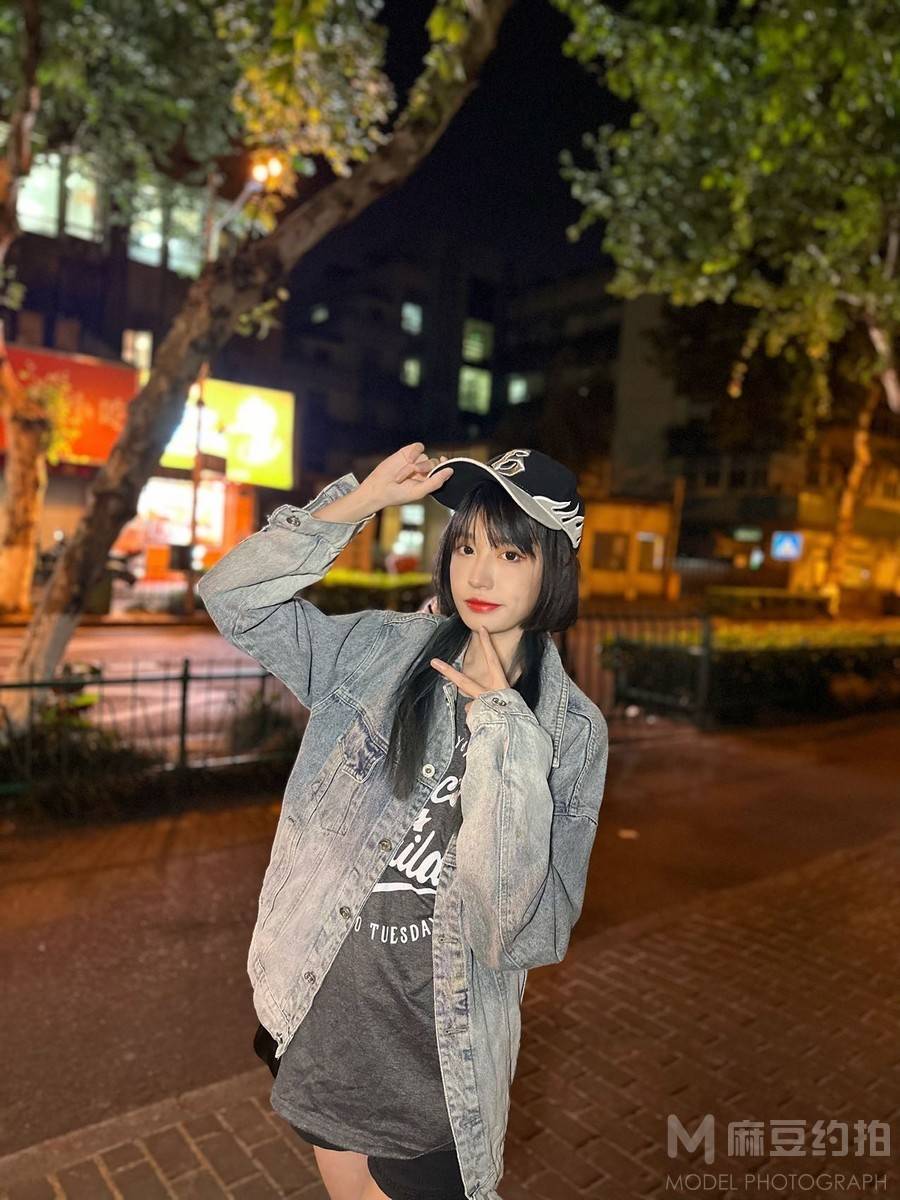 夜景模特
