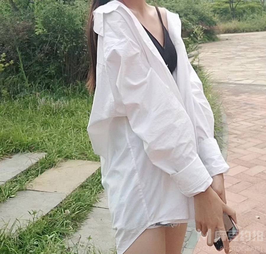 黑白模特