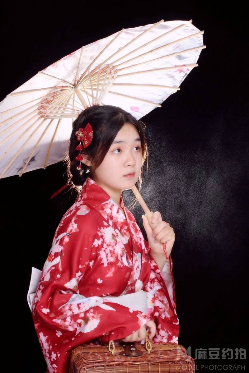 纪实模特