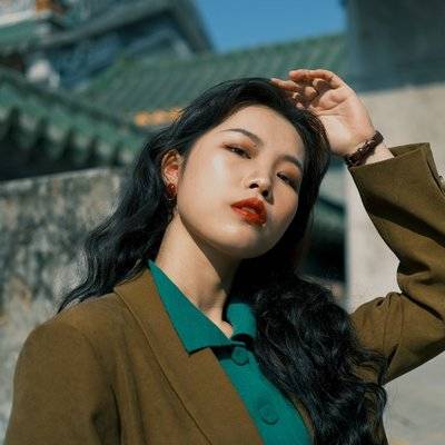 情绪模特