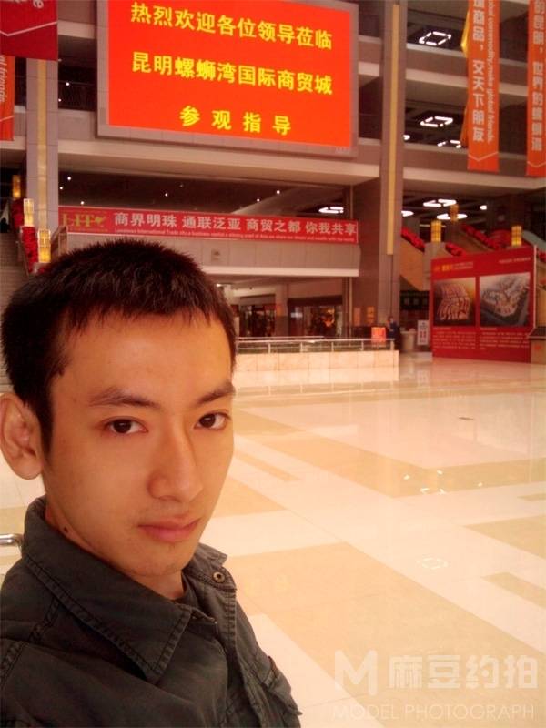 纪实模特