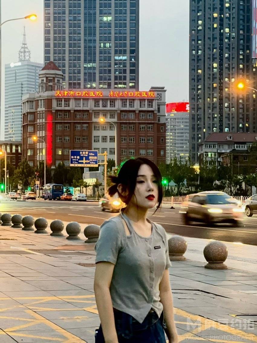 夜景模特
