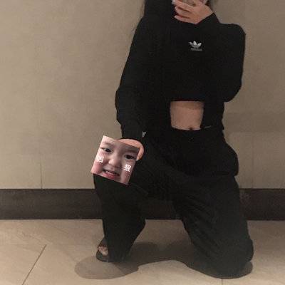 黑白模特