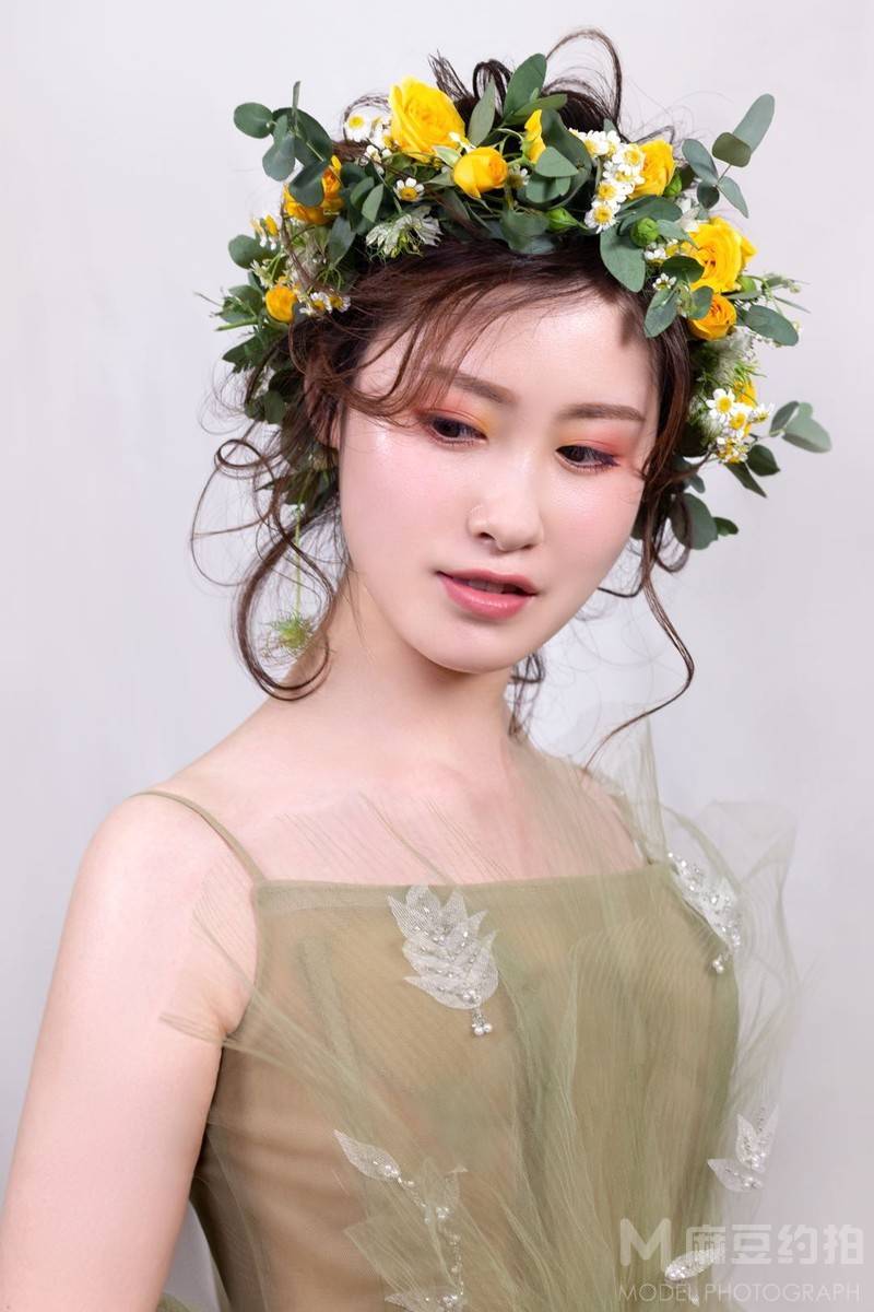 妆容模特