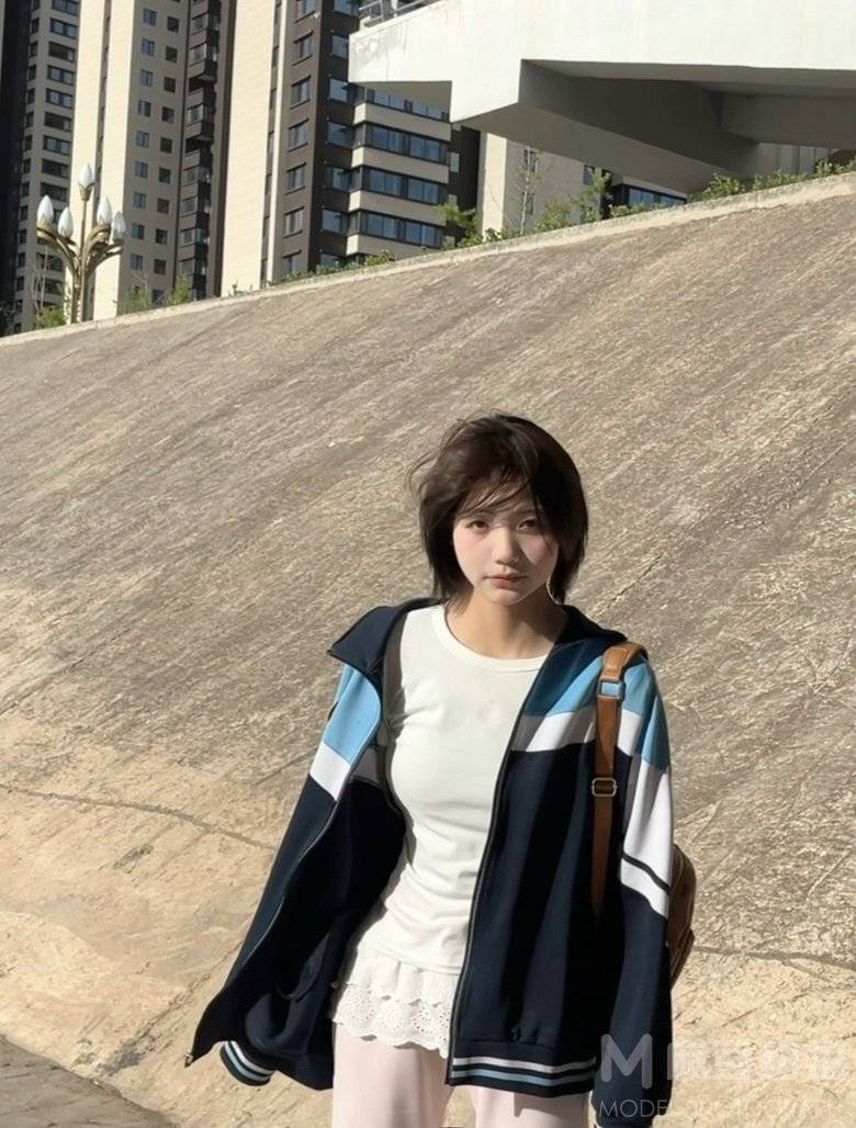 校园模特