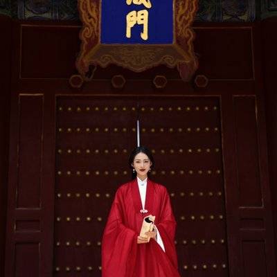 汉服模特