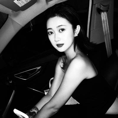 黑白模特