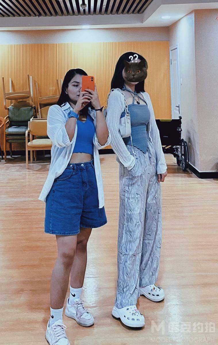 妆容模特