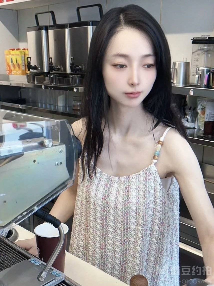 纪实模特