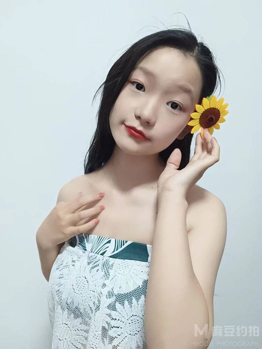 清新模特