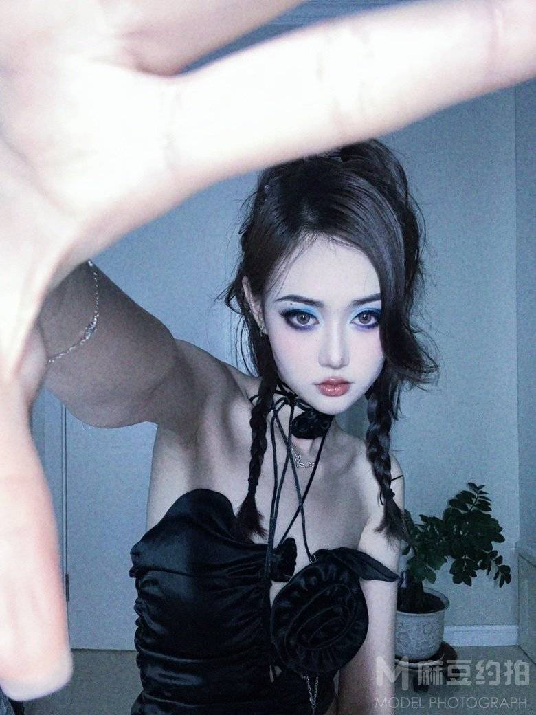 暗黑模特