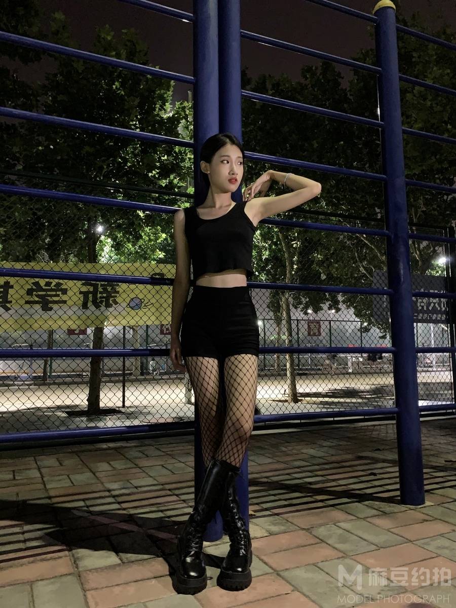 夜景模特