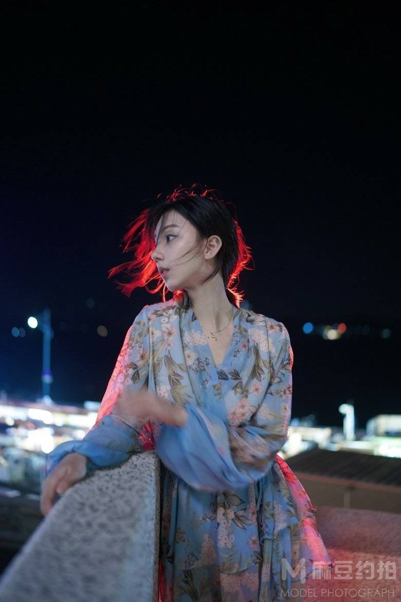 夜景模特