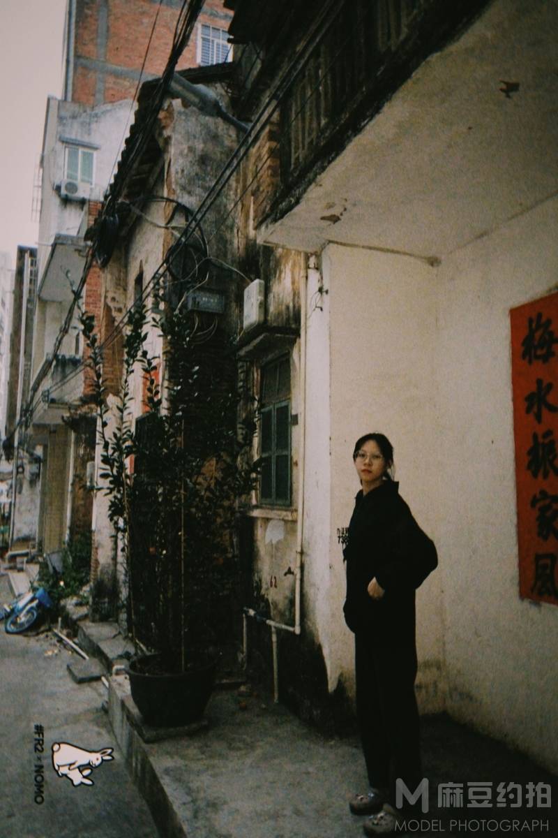 胶片模特