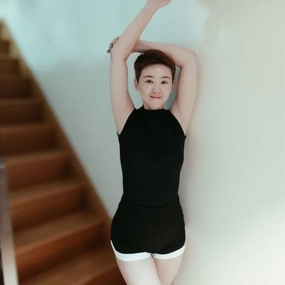 宝丽来模特
