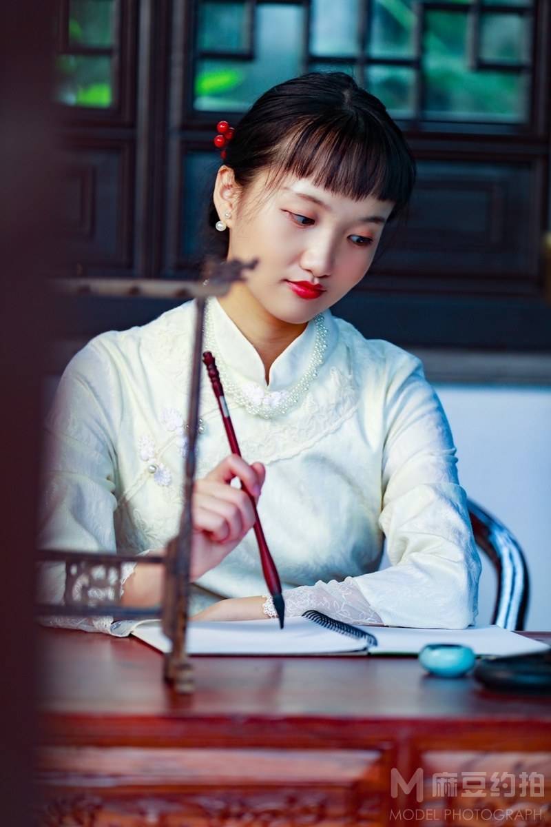 汉服模特