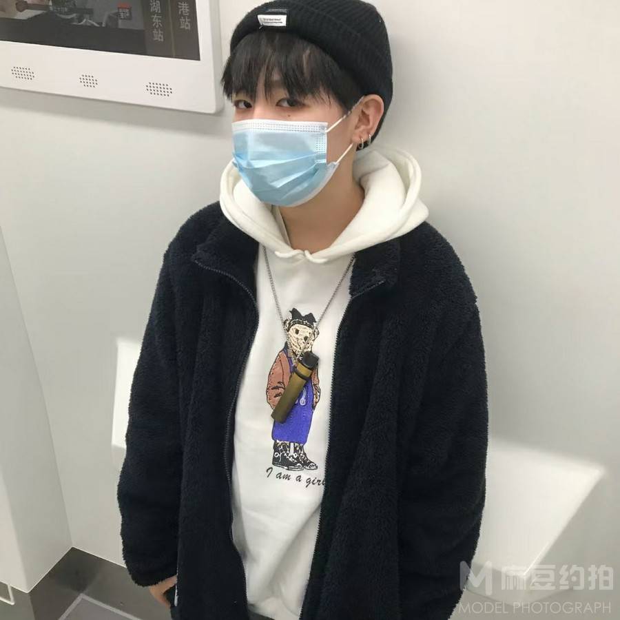 黑白模特
