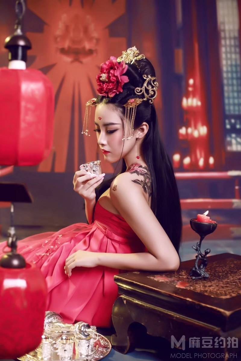 汉服模特