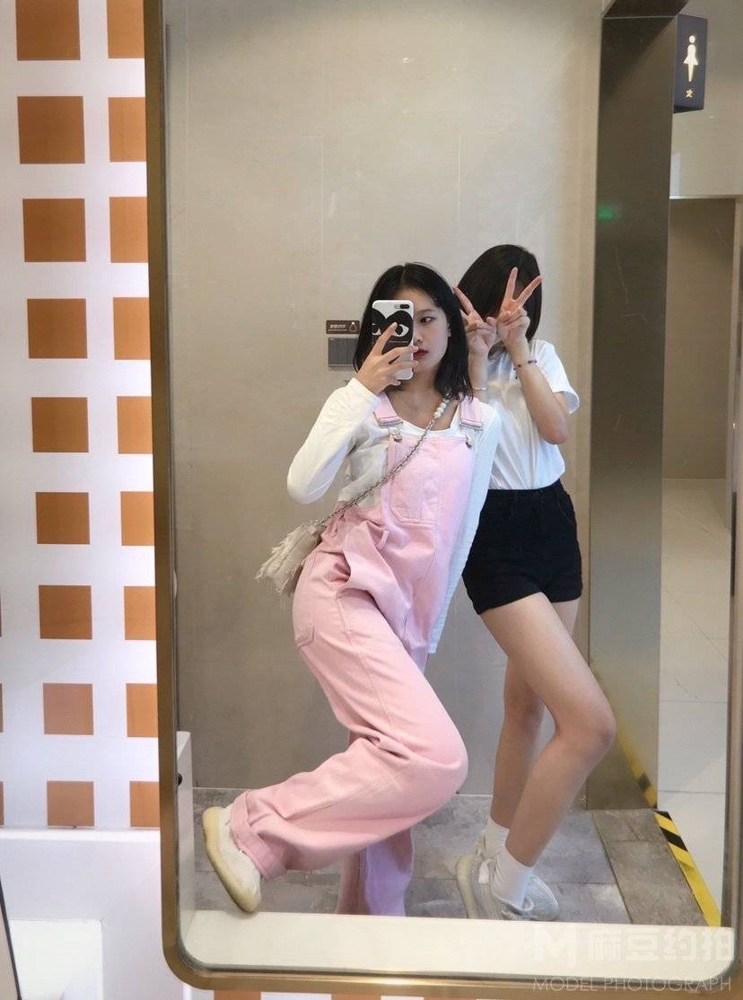 情侣模特