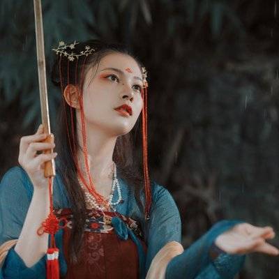 汉服模特