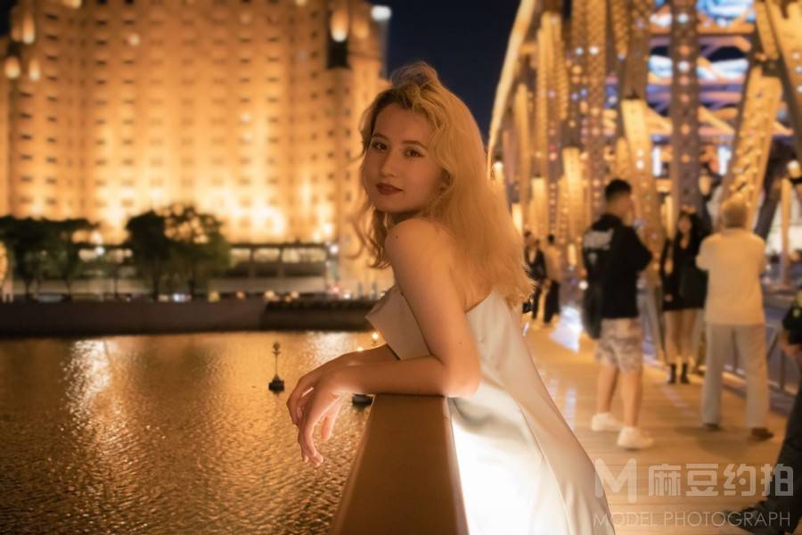 夜景模特