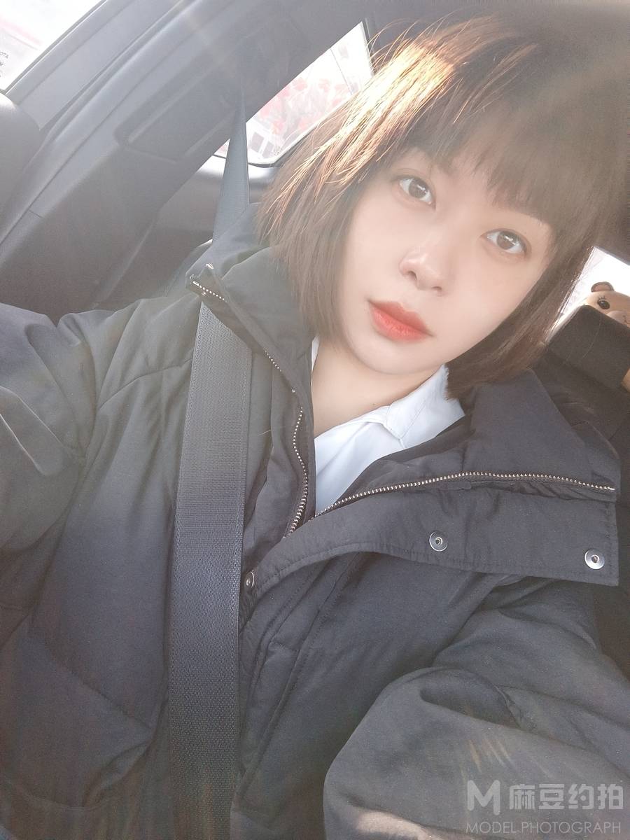 纪实模特