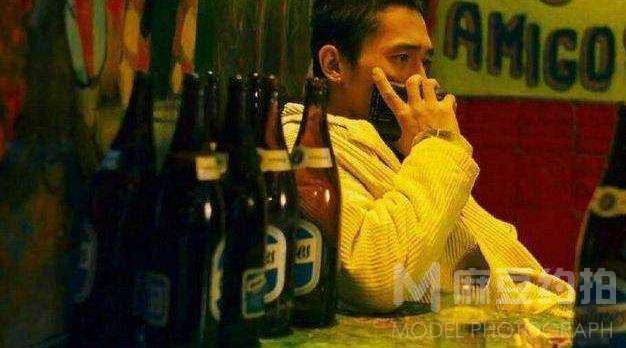 胶片模特