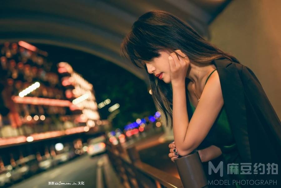 夜景模特
