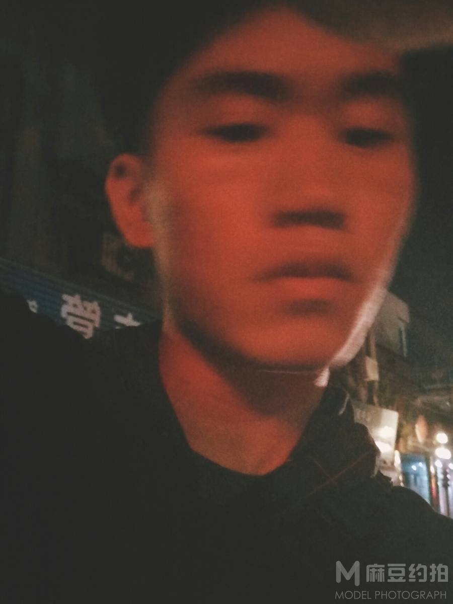 纪实模特