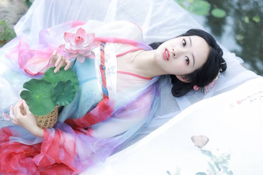 汉服模特