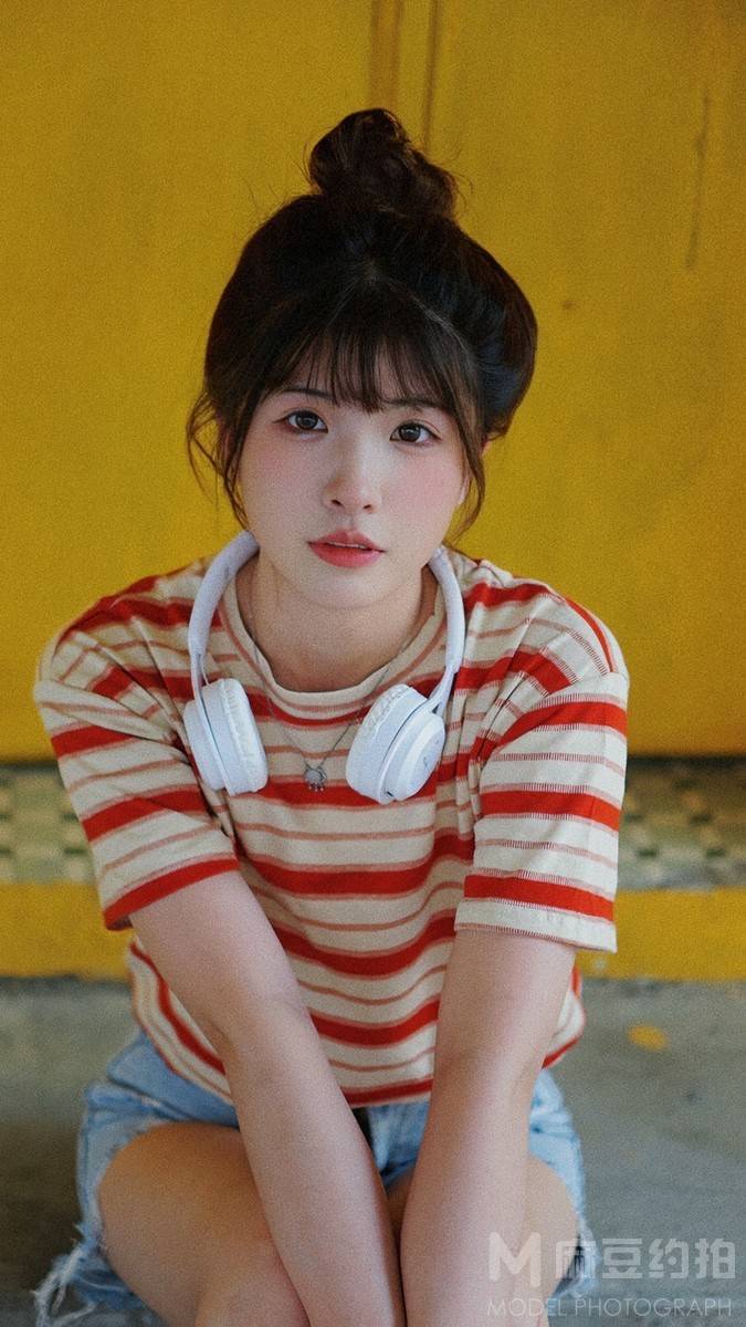 胶片模特