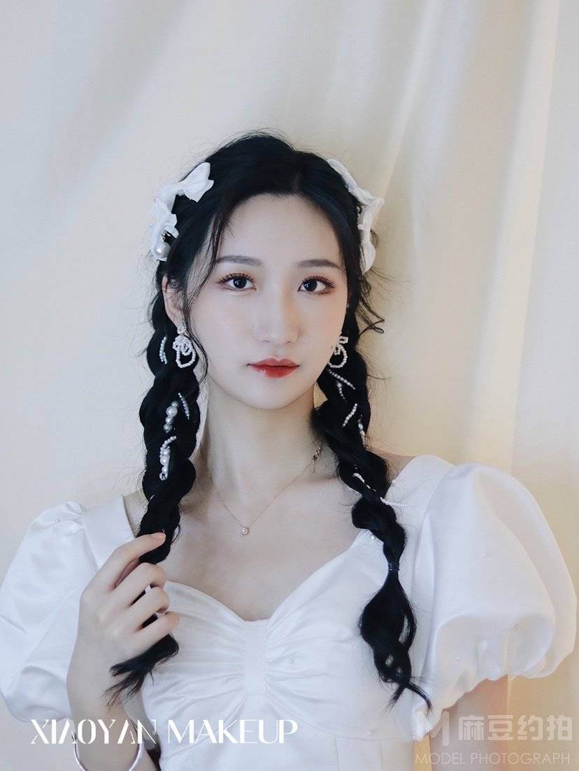 妆容模特