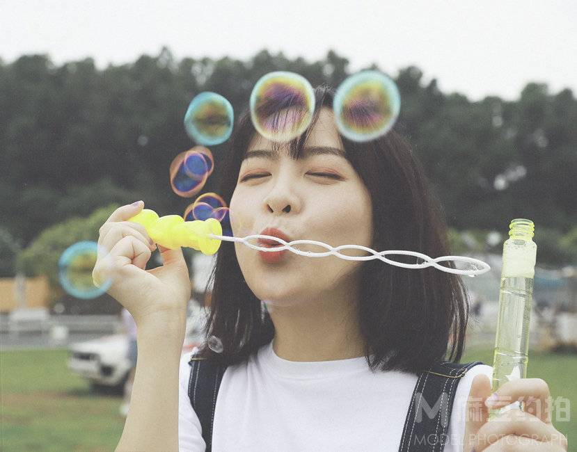清新模特