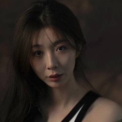 黑白模特
